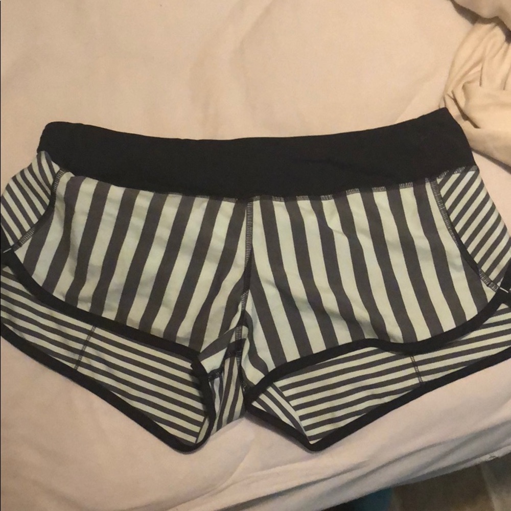 Lulu lemon speed shorts (RARE)